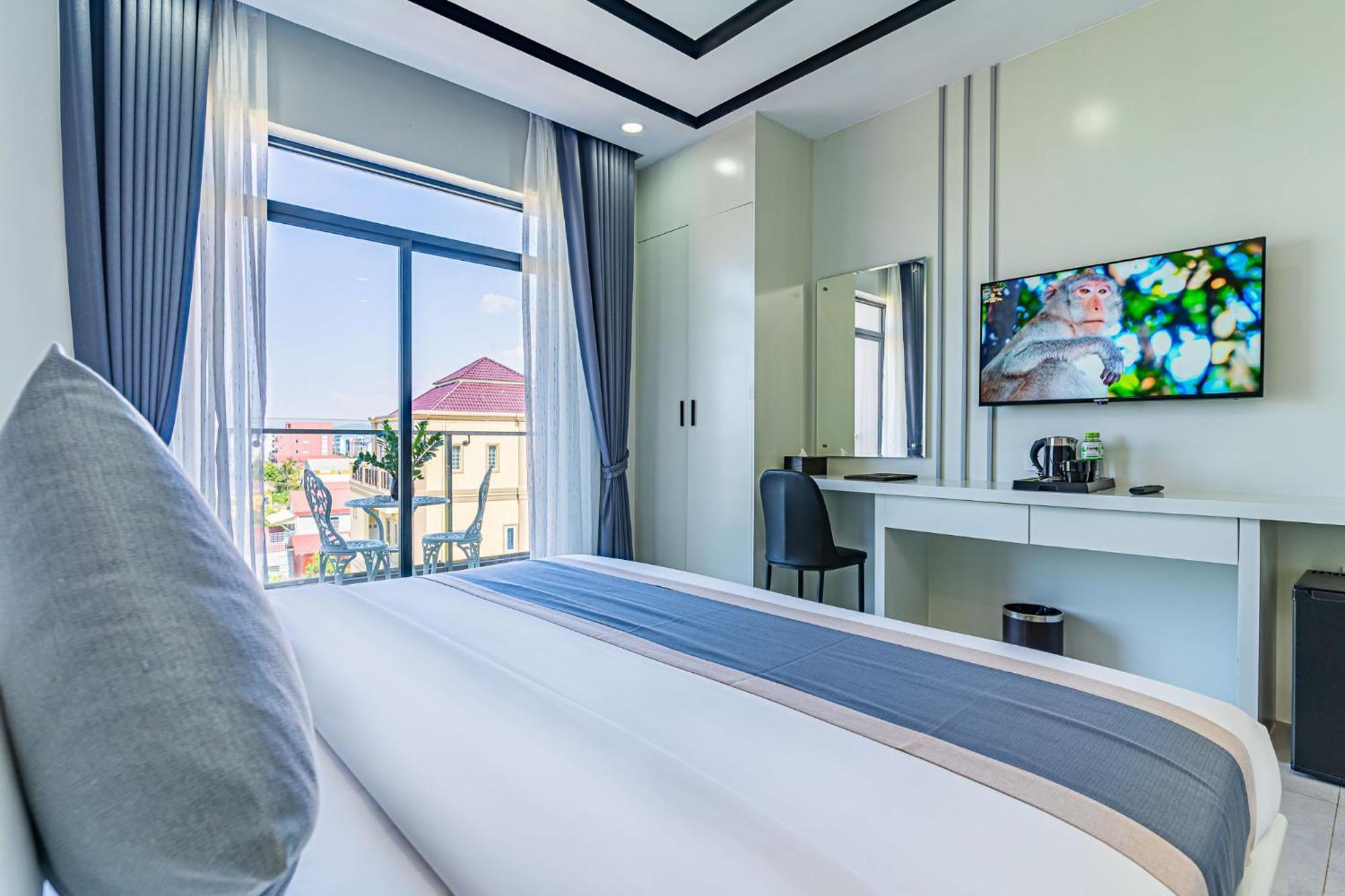 The Square Kampot Hotel Екстериор снимка