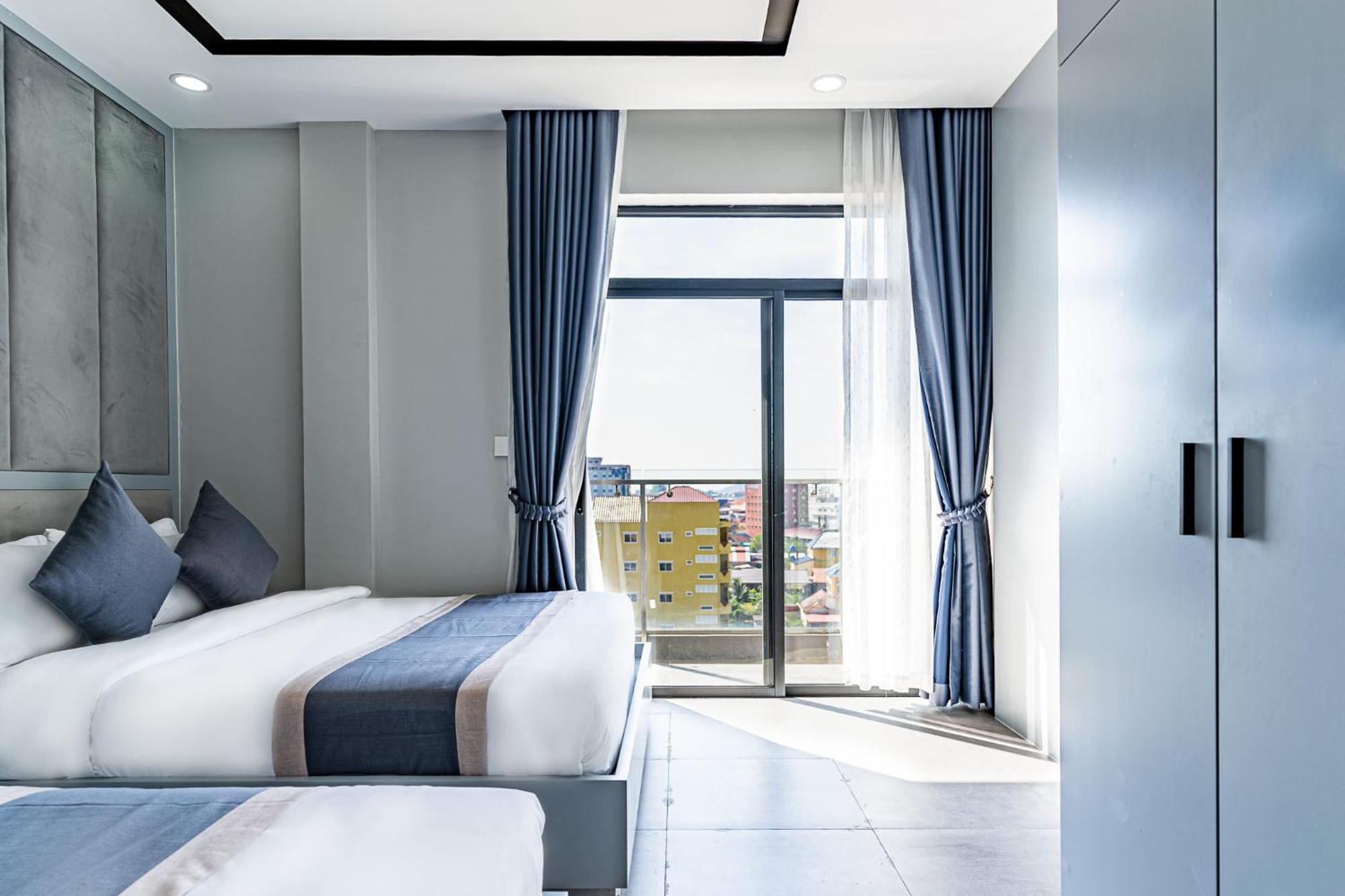 The Square Kampot Hotel Екстериор снимка